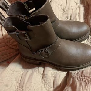 Brand new rocket dog ankle boots brown sz 8